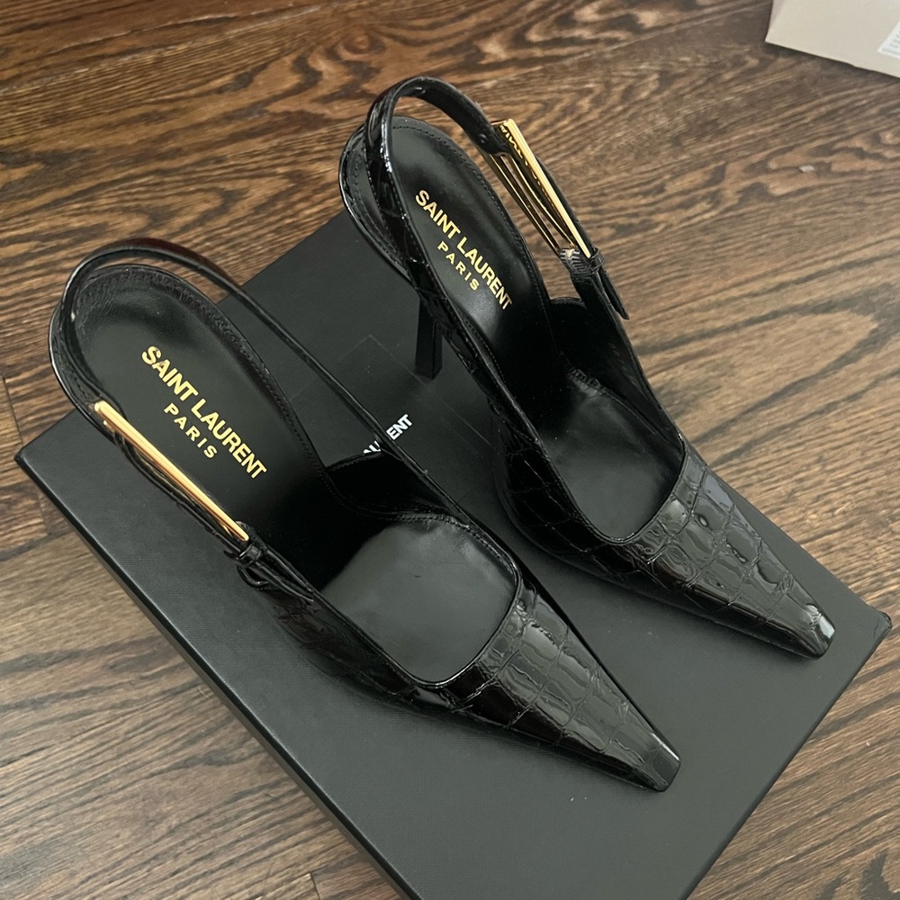 Brand New Saint Laurent Pumps
LEE SLINGBACK PUMPS IN BLACK LEATHER